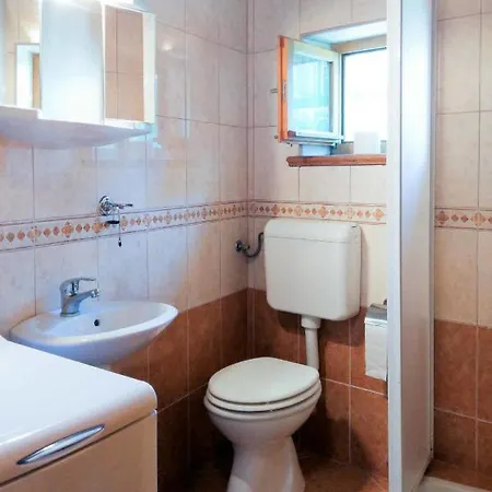 Holiday Angela - Roj470 *
